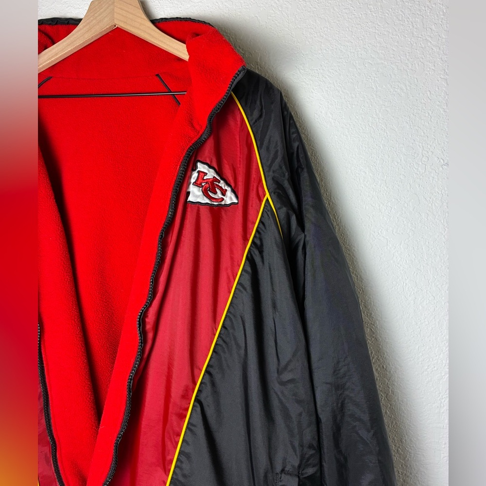 Kansas City Chief’s Football Black Red Sports Reversible Jacket Windbreaker NFL - Picture 3 of 12